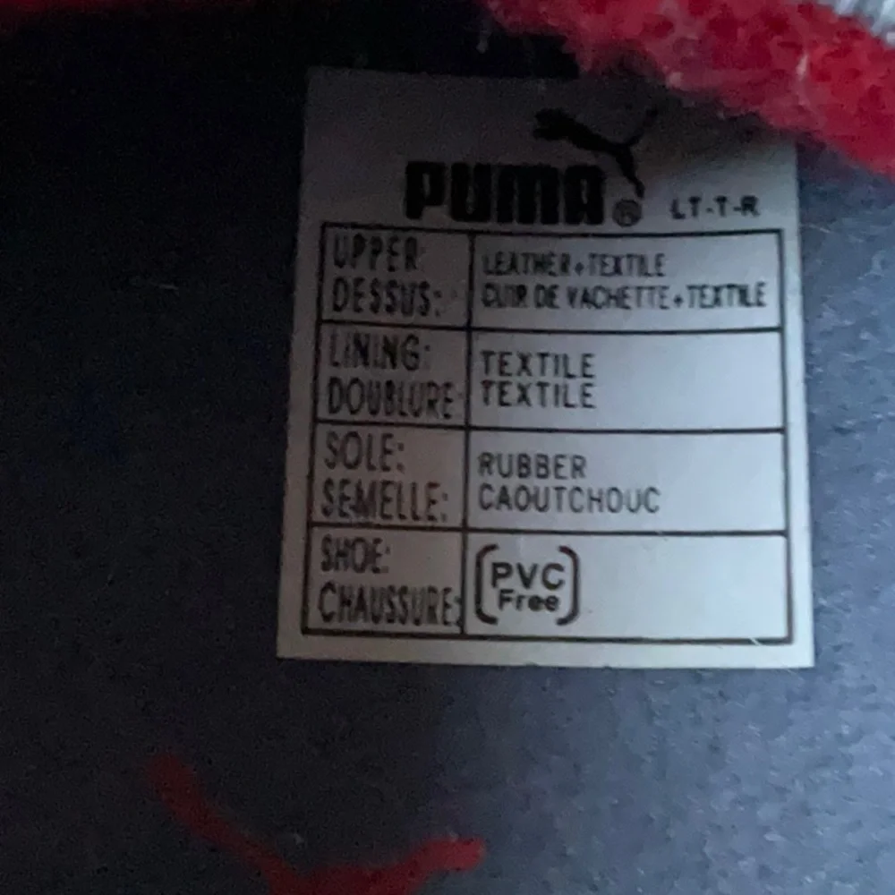 Puma Gray, Red and Black Athletic Shoes. Leather and Textile Upper.